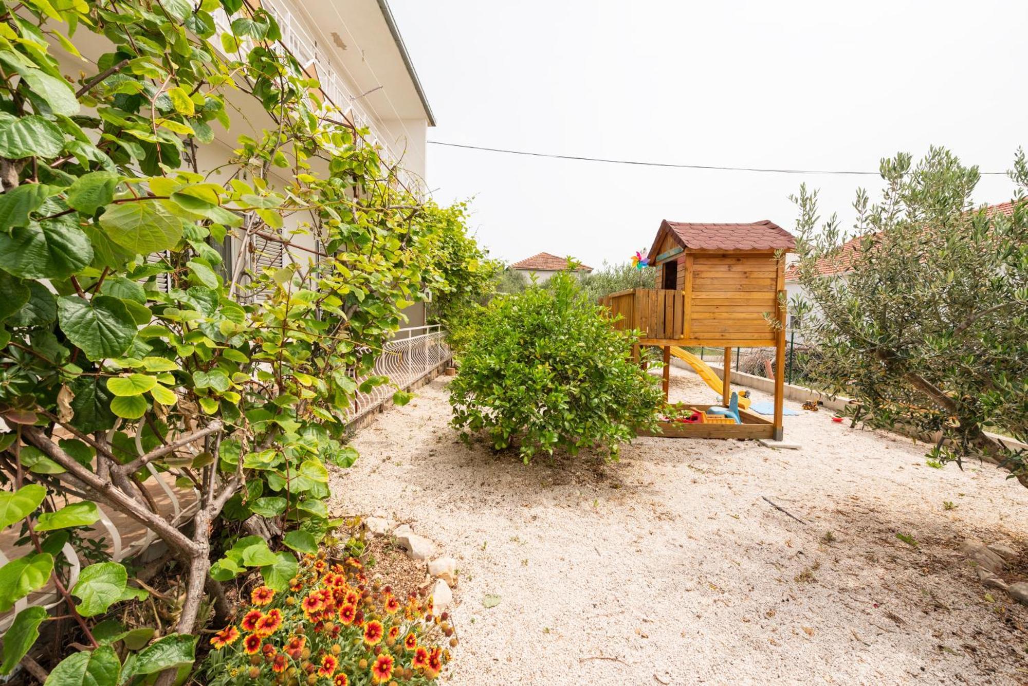 Apartment Paula Trogir Exterior foto
